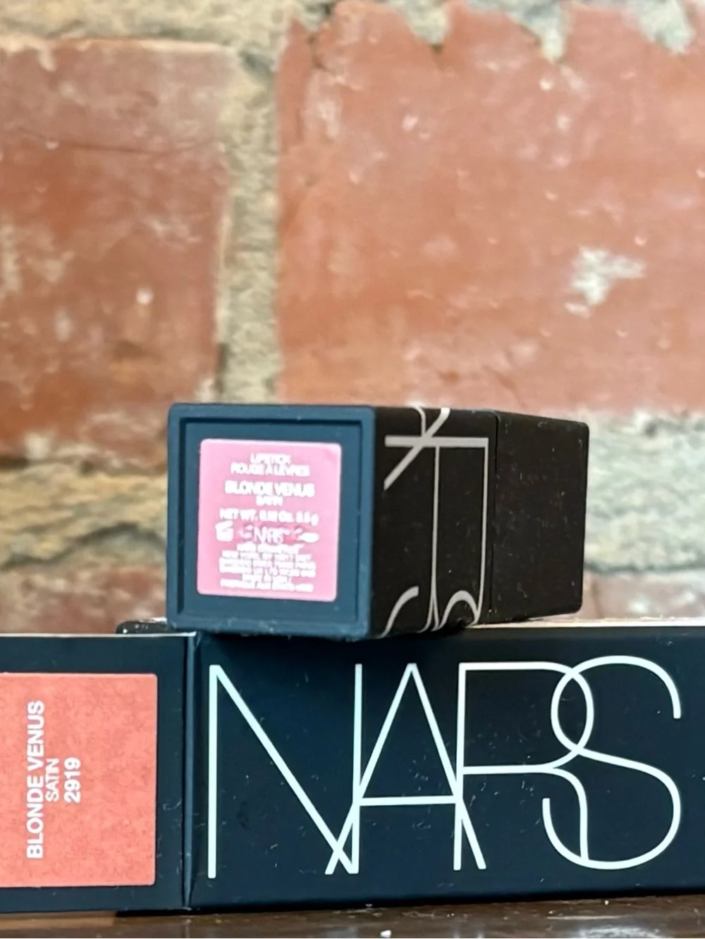 NARS Blonde Venus Peach Nude Lipstick - Soft Peach Shade NIB